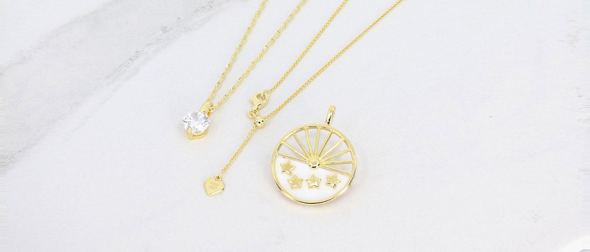 5 Ways to Wear One Adjustable Chain in One Week